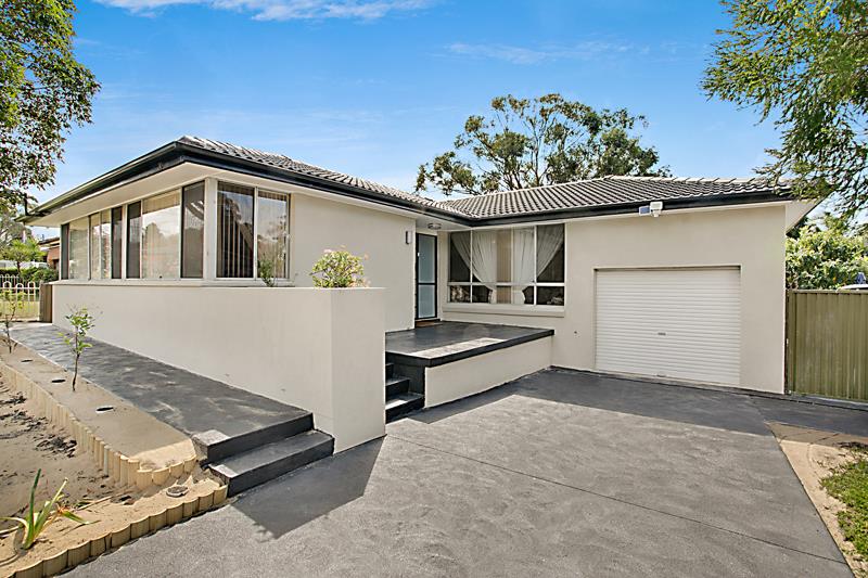 30 Megalong  Cres, CAMPBELLTOWN NSW 2560