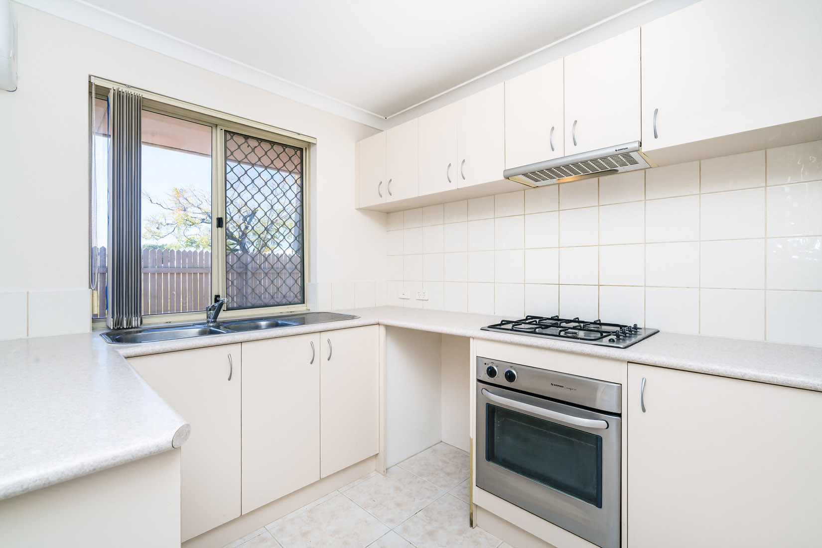 1 39 Loton Avenue Midland WA 6056