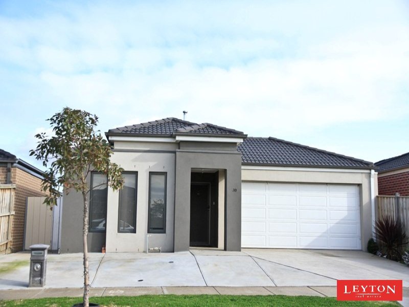 30 Peppertree Street, KEYSBOROUGH VIC 3173