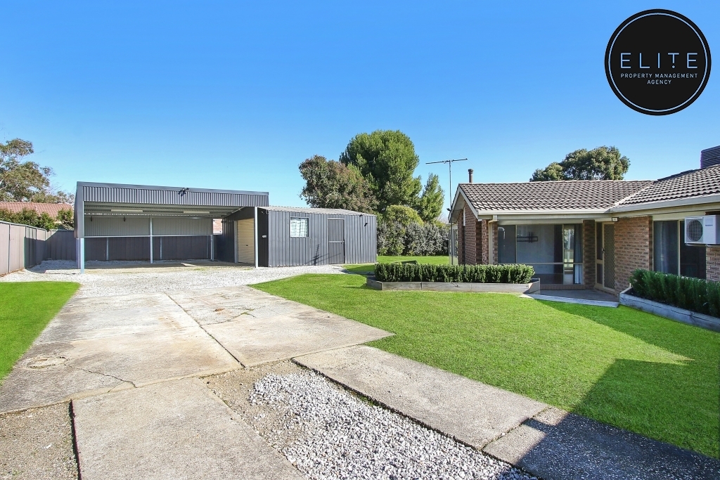 16 Blackbutt Court, THURGOONA NSW 2640