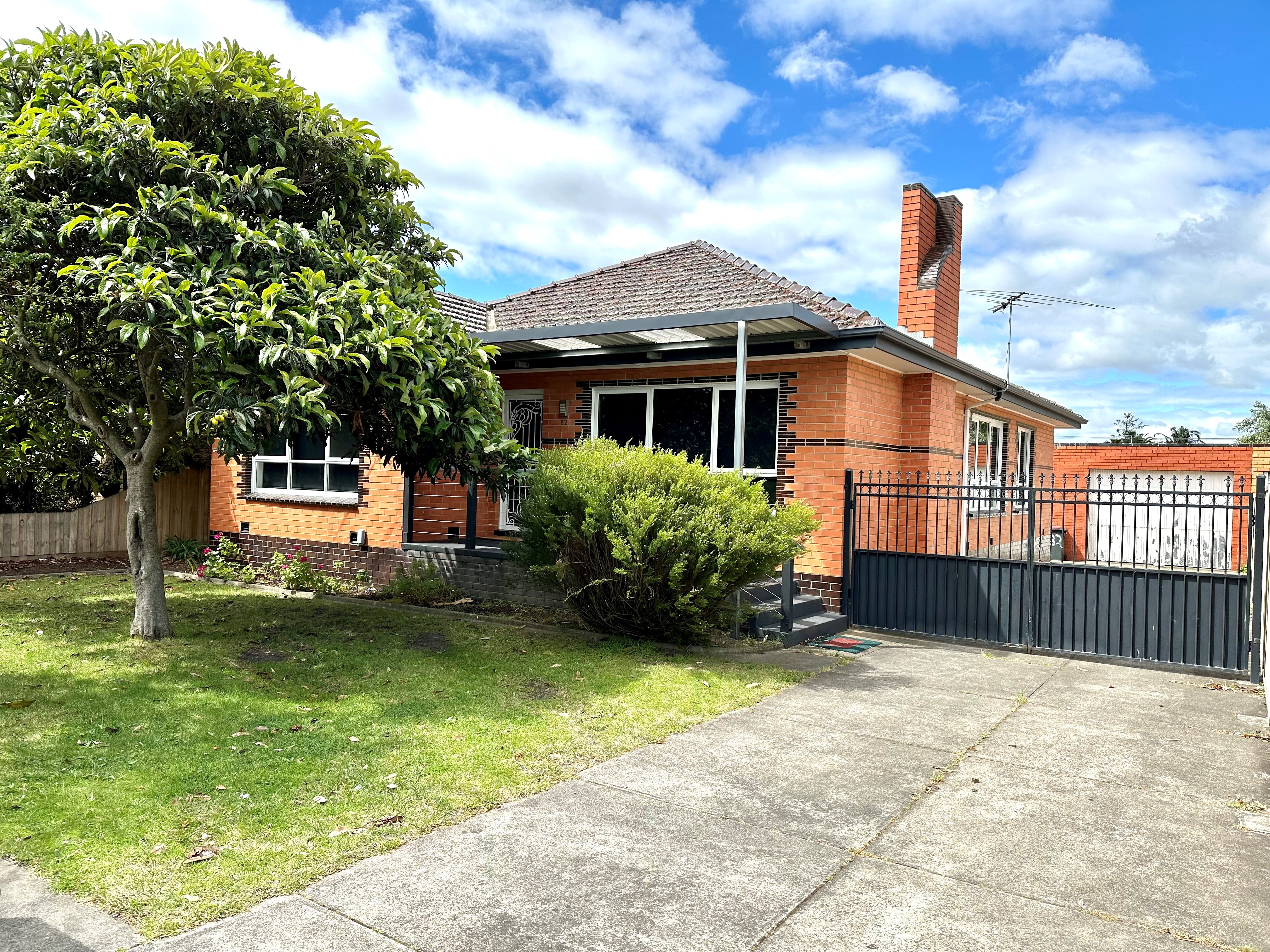82 Ormond Road, CLAYTON VIC 3168