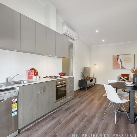 4 17 Sussex St Nollamara WA 6061