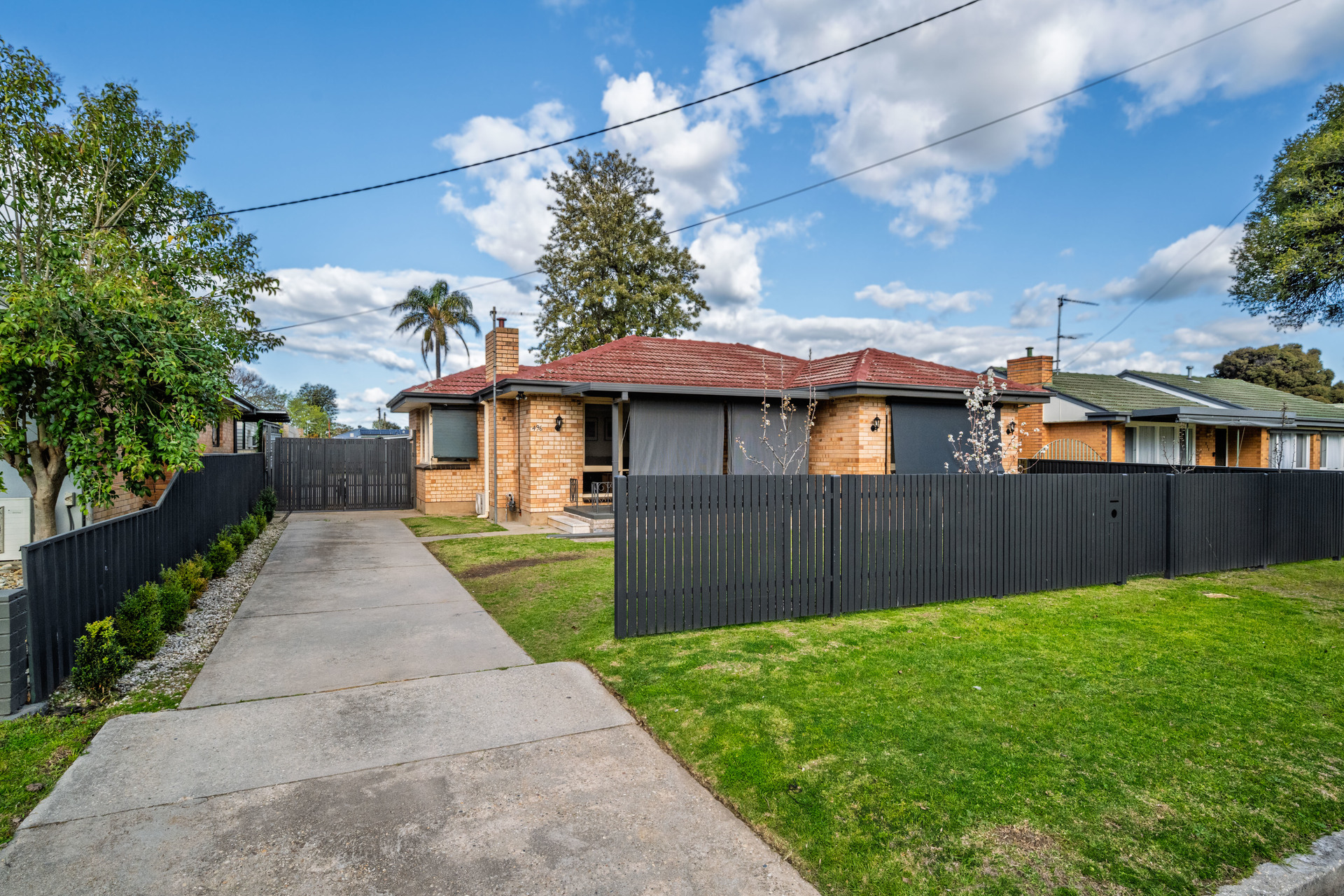 496 Parnall Street, LAVINGTON NSW 2641