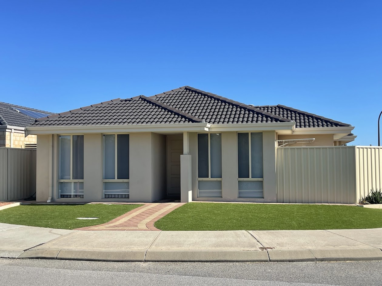 12 Middle Pky, CANNING VALE WA 6155