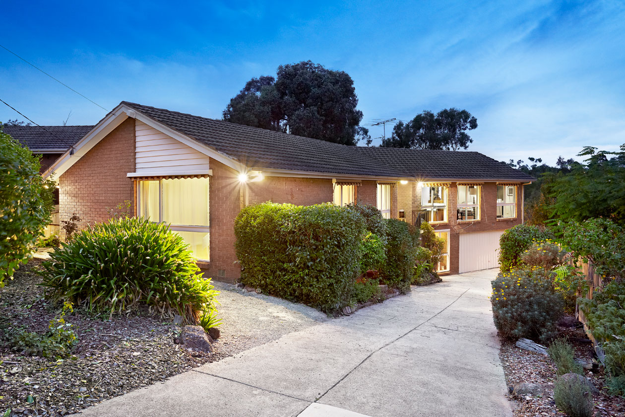 10 Lesay Court, MOUNT WAVERLEY VIC 3149