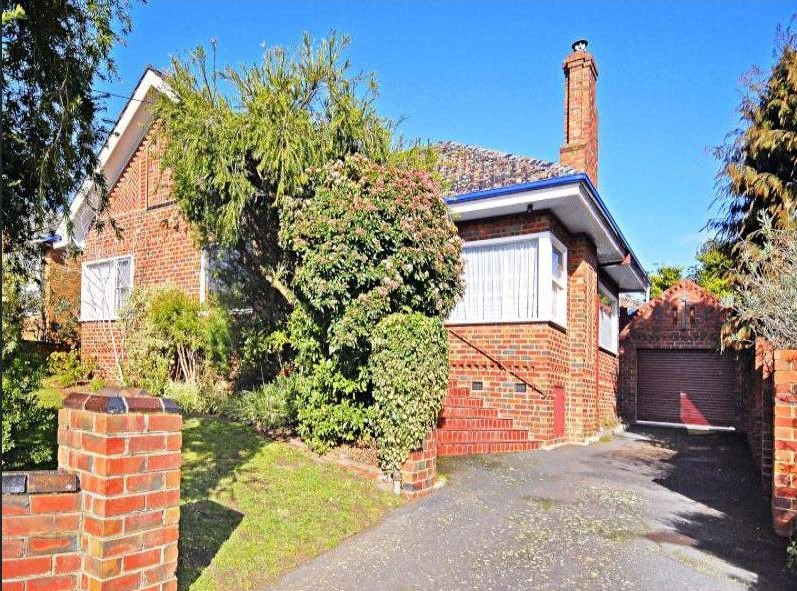 27 Wadham Parade, MOUNT WAVERLEY VIC 3149