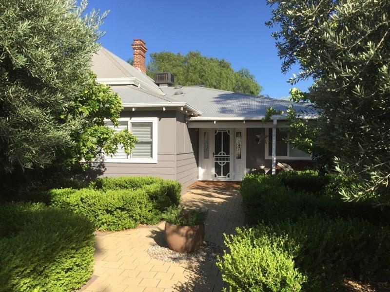 76 Lyall Street, LAMINGTON WA 6430