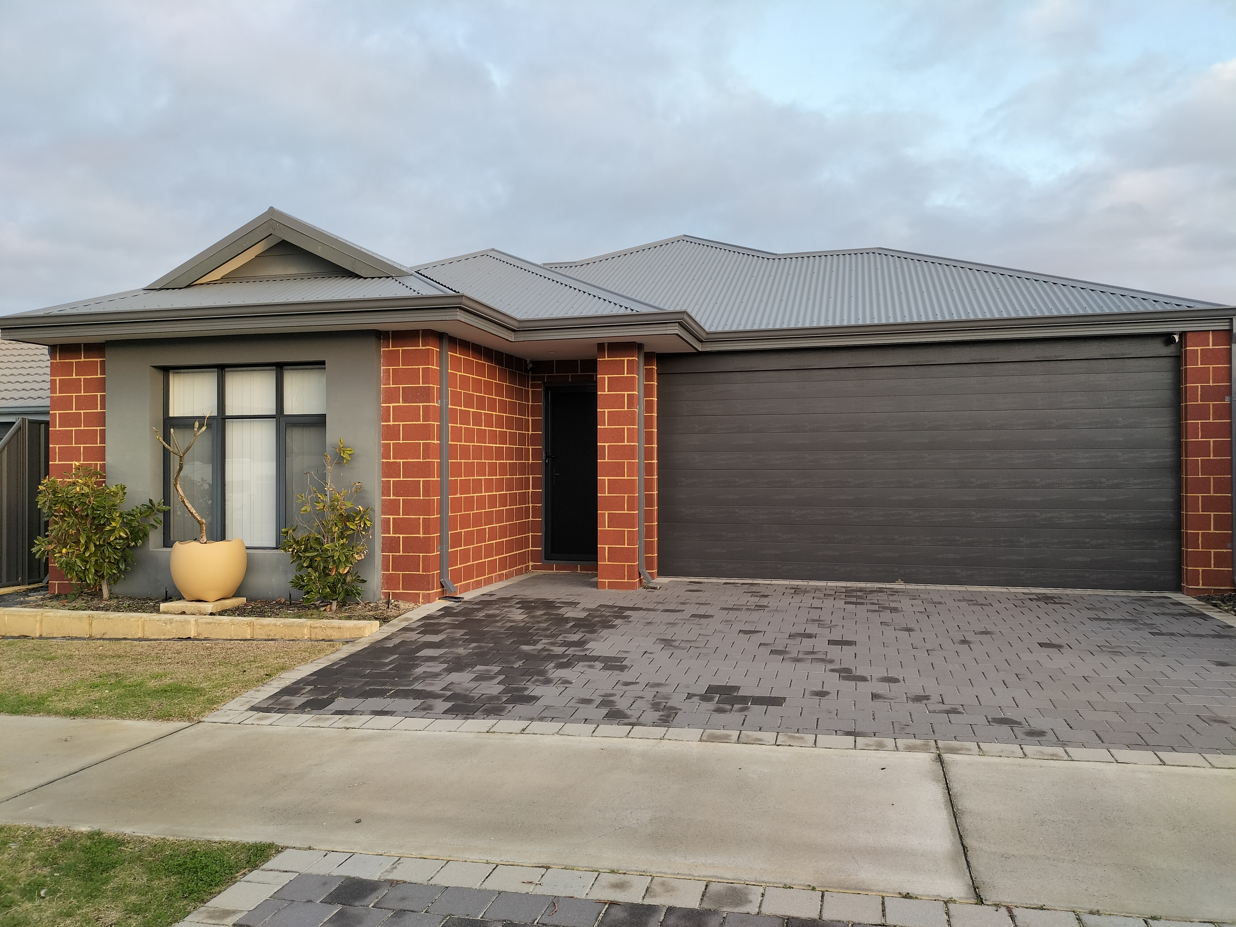 14 Dragonfly Road, BANKSIA GROVE WA 6031