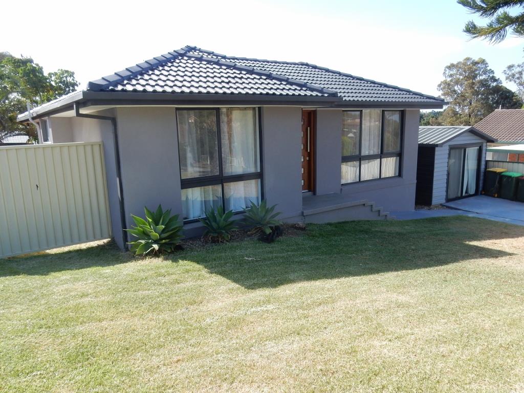 6 Moselle  Place, ESCHOL PARK NSW 2558