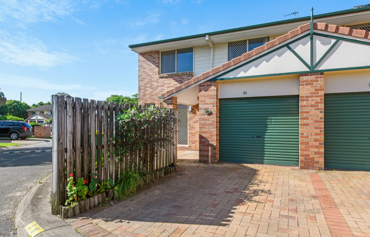 30 / 2 Cassowary Drive, BURLEIGH WATERS QLD 4220