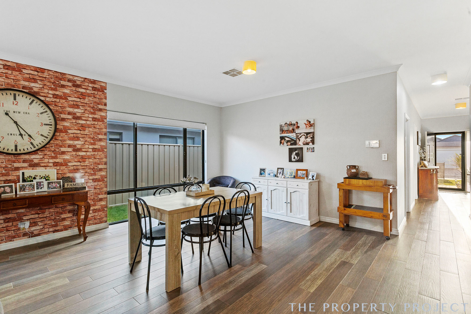 16 Aubun Garden Caversham WA 6055