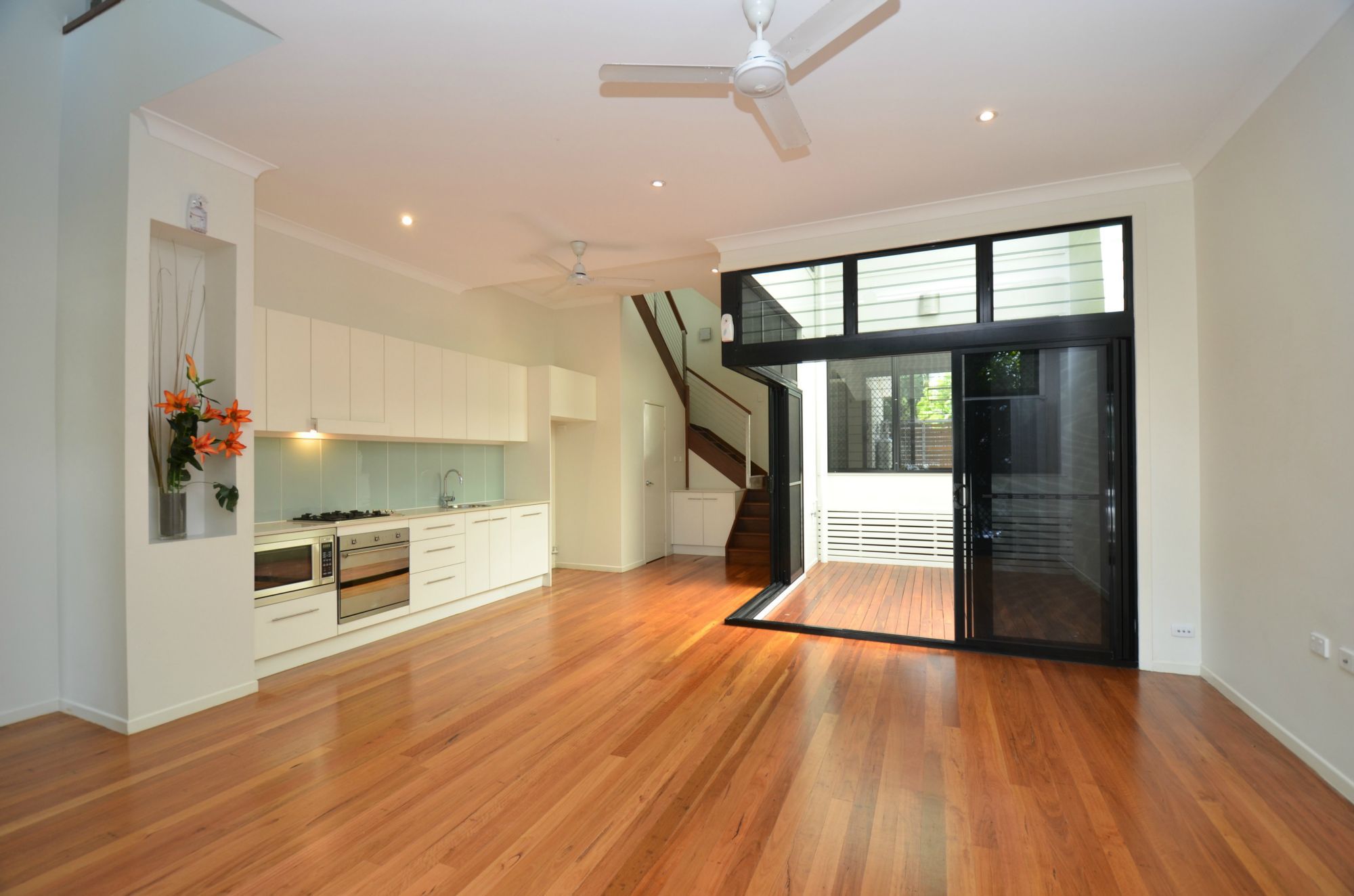 21 Paddington Terrace, DOUGLAS QLD 4814