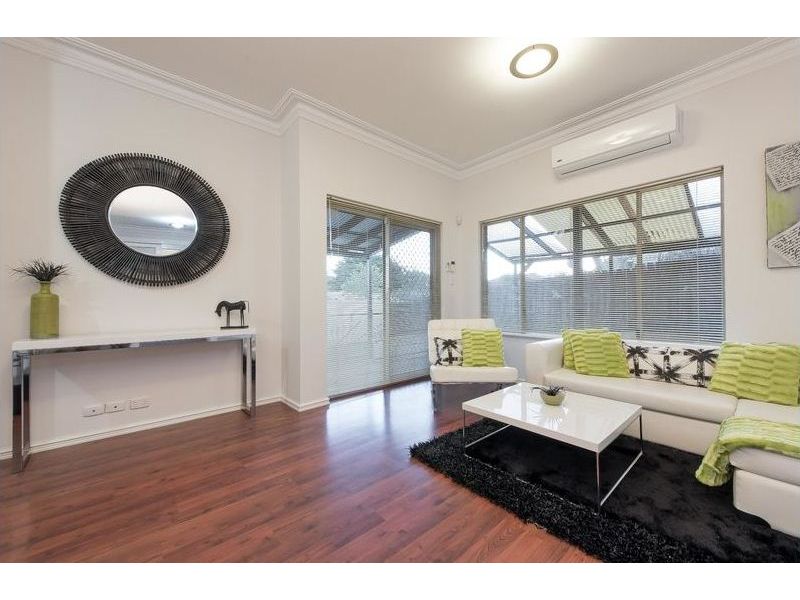 3 Kennerly St Cloverdale WA 6105