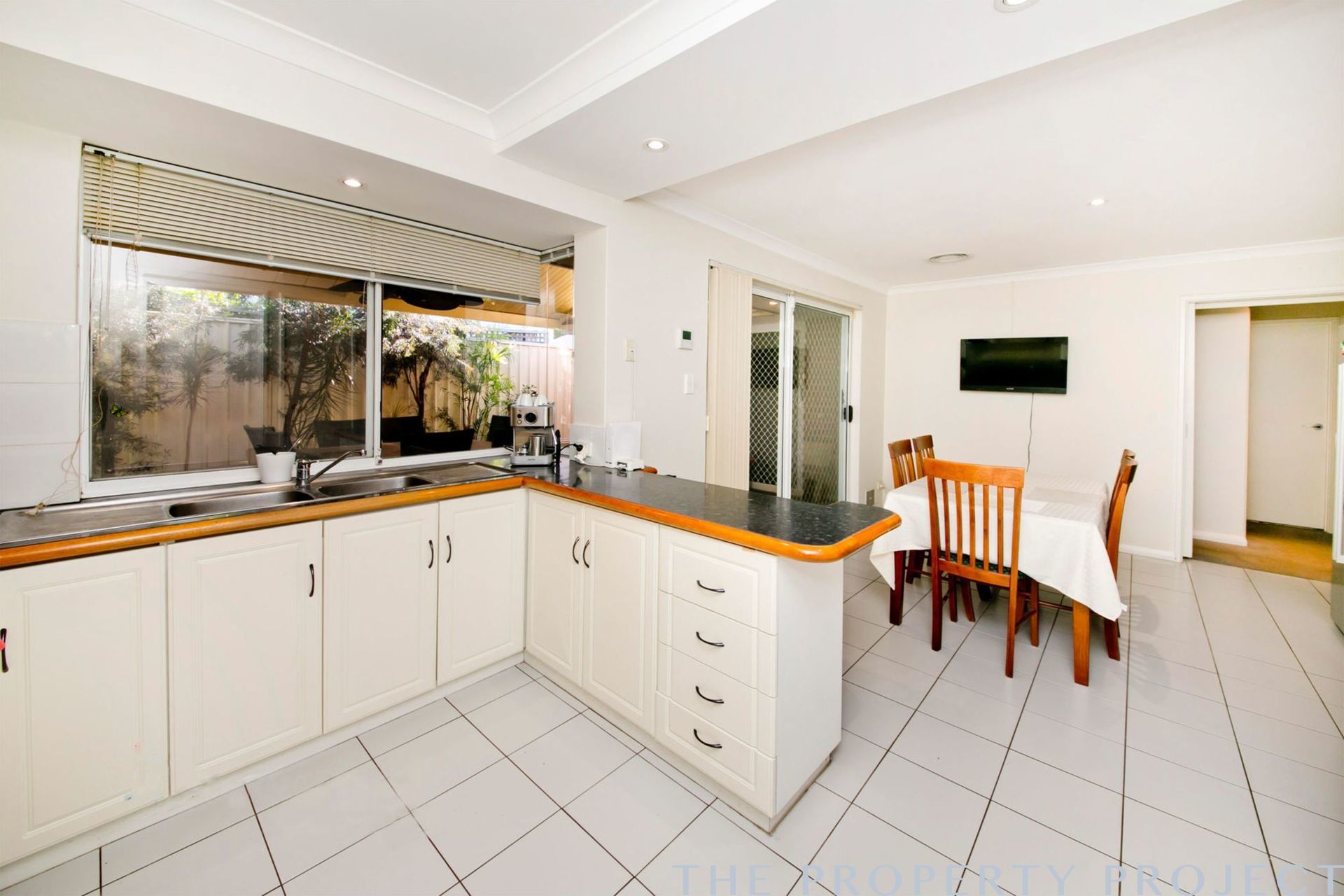 4 5 Waterloo Street Joondanna WA 6060