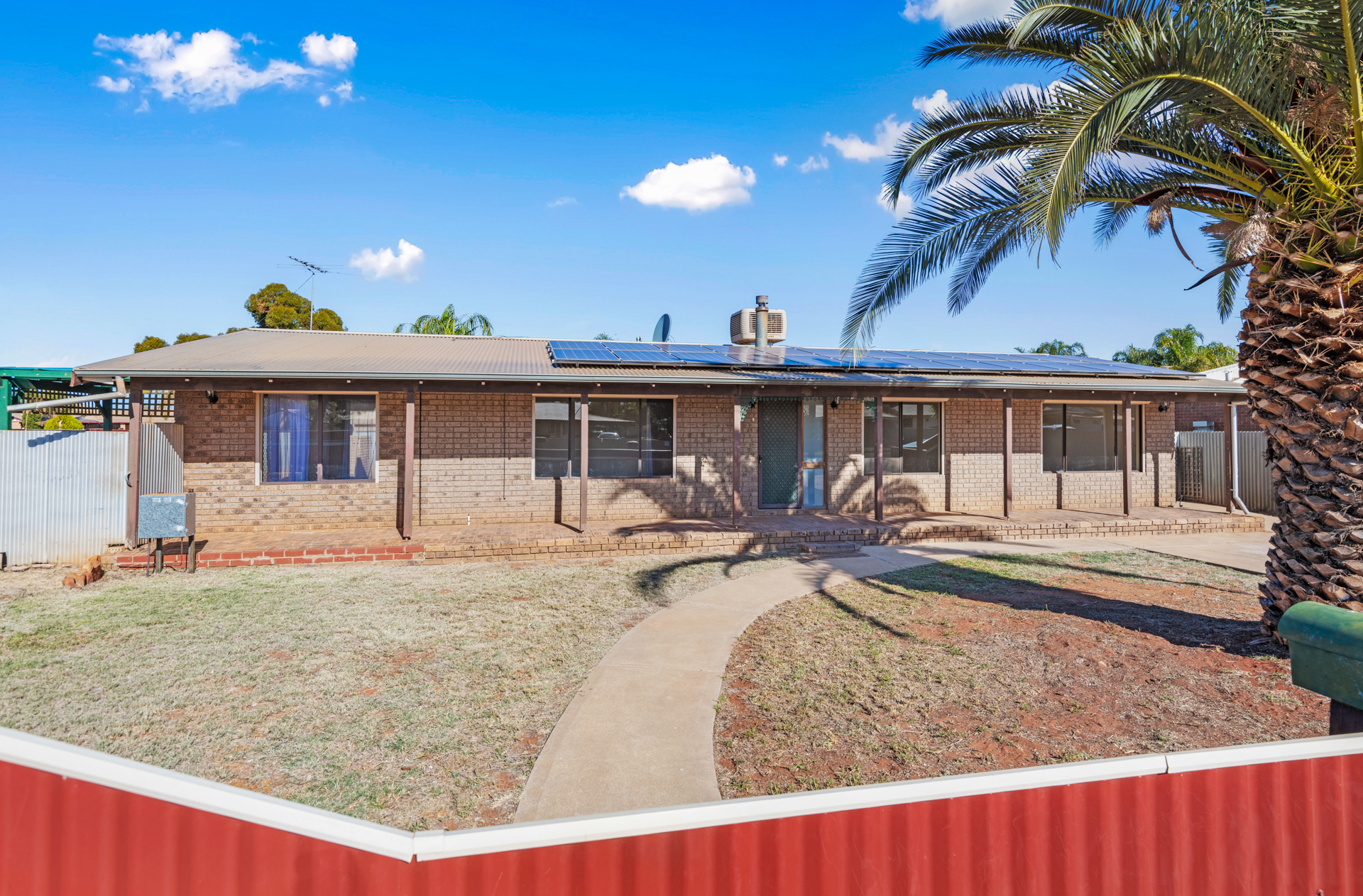 1 Holroyd Way, BOULDER WA 6432