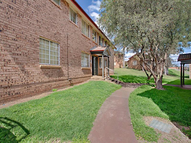 51 / 100 Burrinjuck St, LEUMEAH NSW 2560