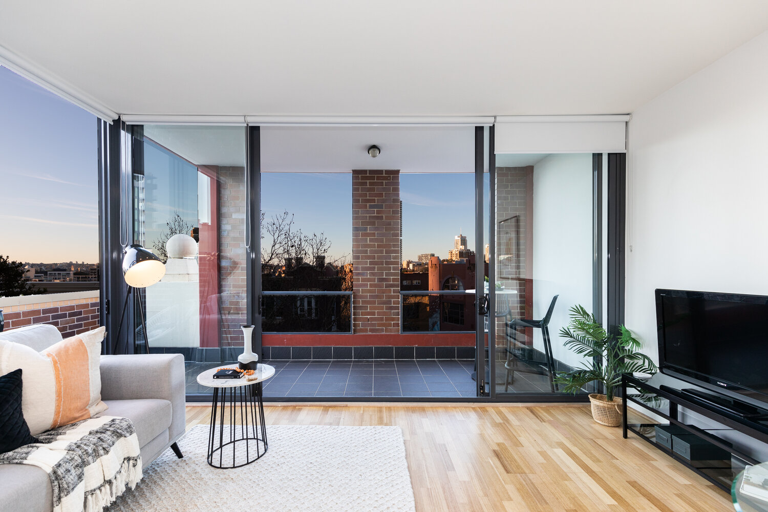 19/107 Oxford Street, Darlinghurst For Lease by The Gallery Real Estate - image 3