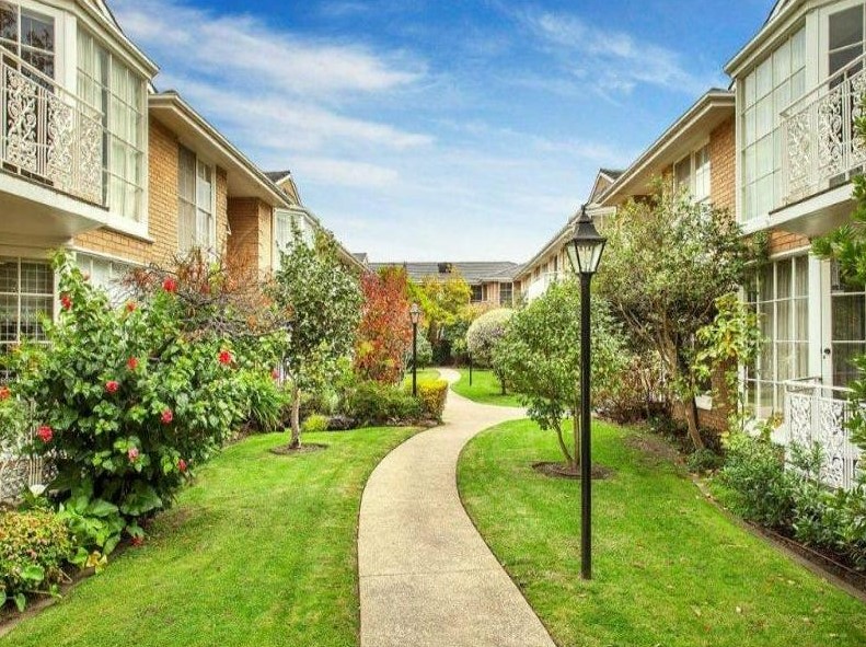 6 / 3 St Georges Road, TOORAK VIC 3142