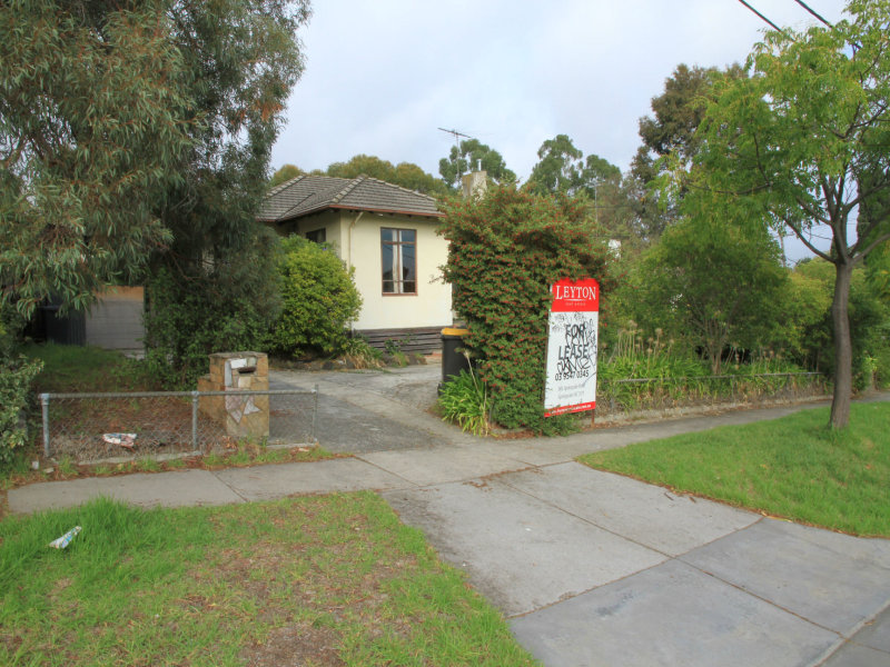 4 Salisbury Road, ASHWOOD VIC 3147
