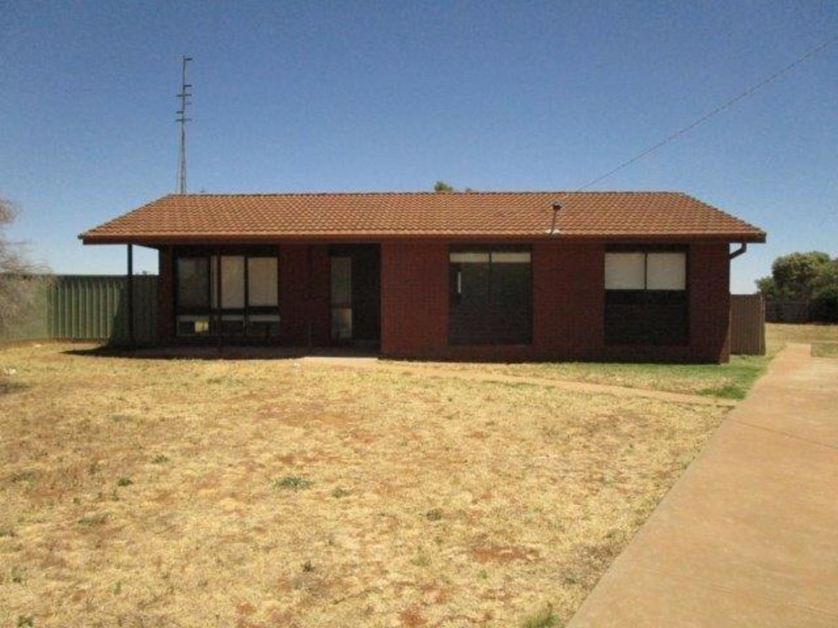 11 Ray Court, DONALD VIC 3480