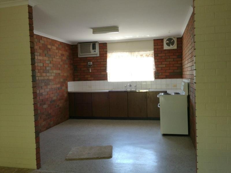 8 / 399 George Street, DENILIQUIN NSW 2710