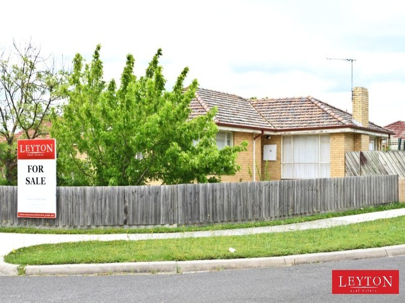 12 Finchaven Avenue, KEYSBOROUGH VIC 3173