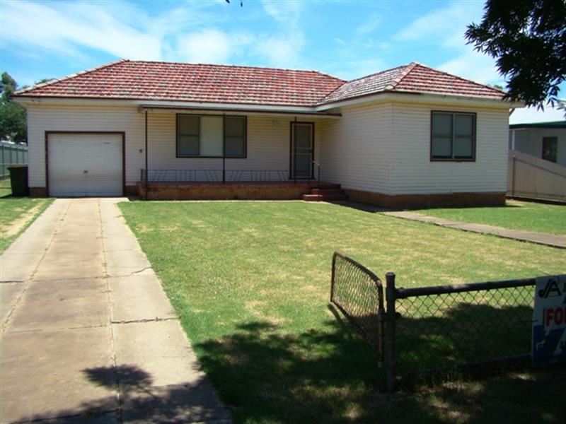 42 Laidlaw Street, BOGGABRI NSW 2382
