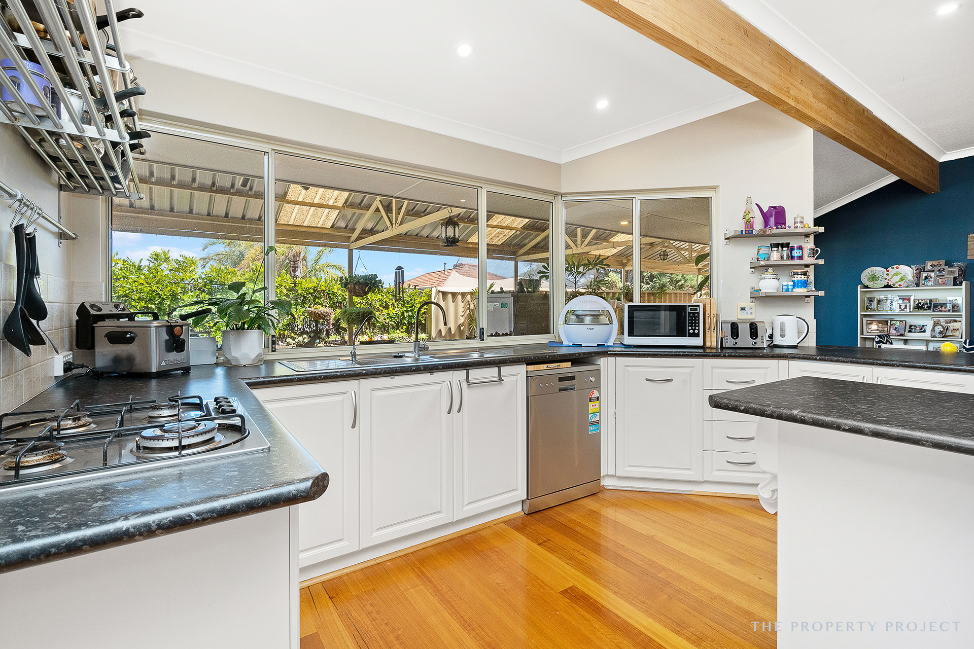 5 Cranston Loop Kinross WA 6028