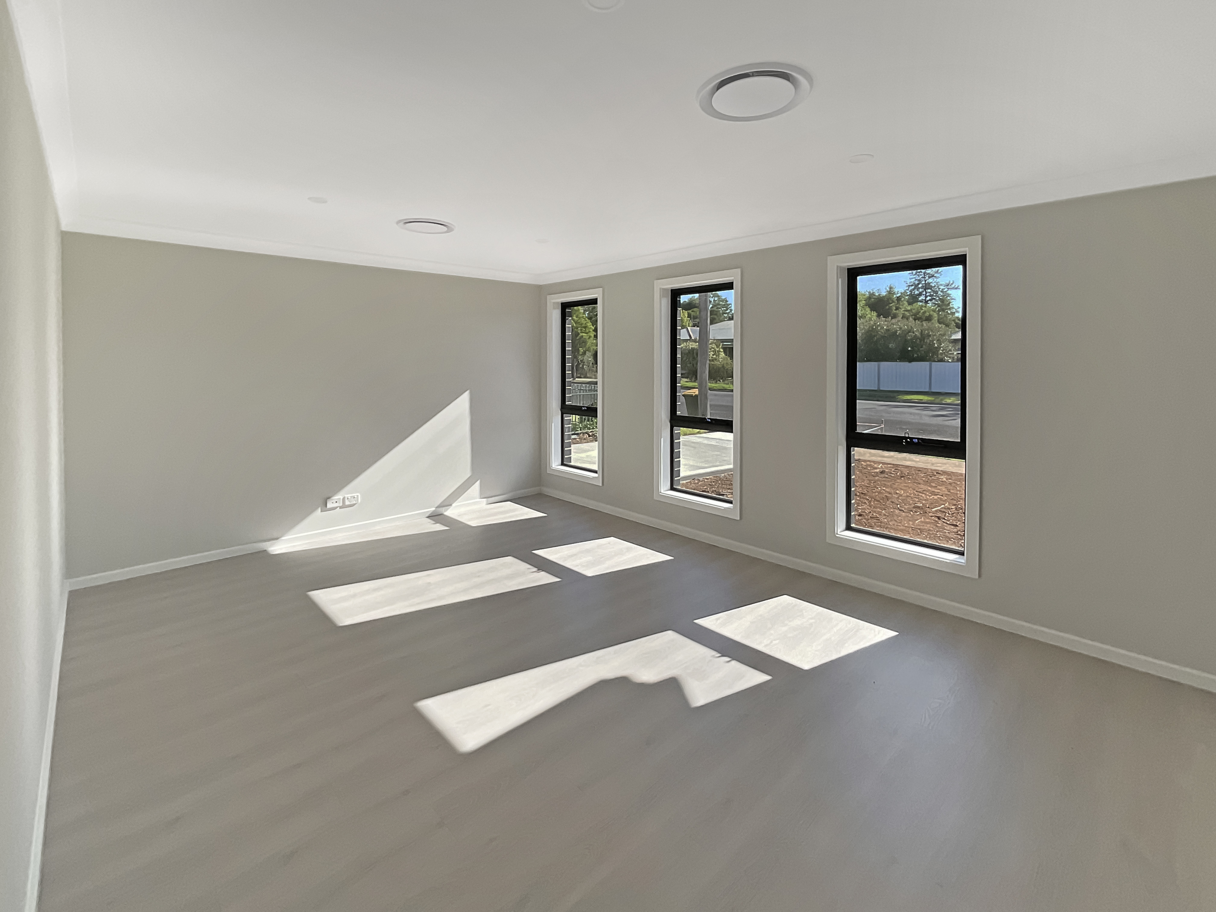 1 & 2 / 16 Grenfell, FORBES NSW 2871