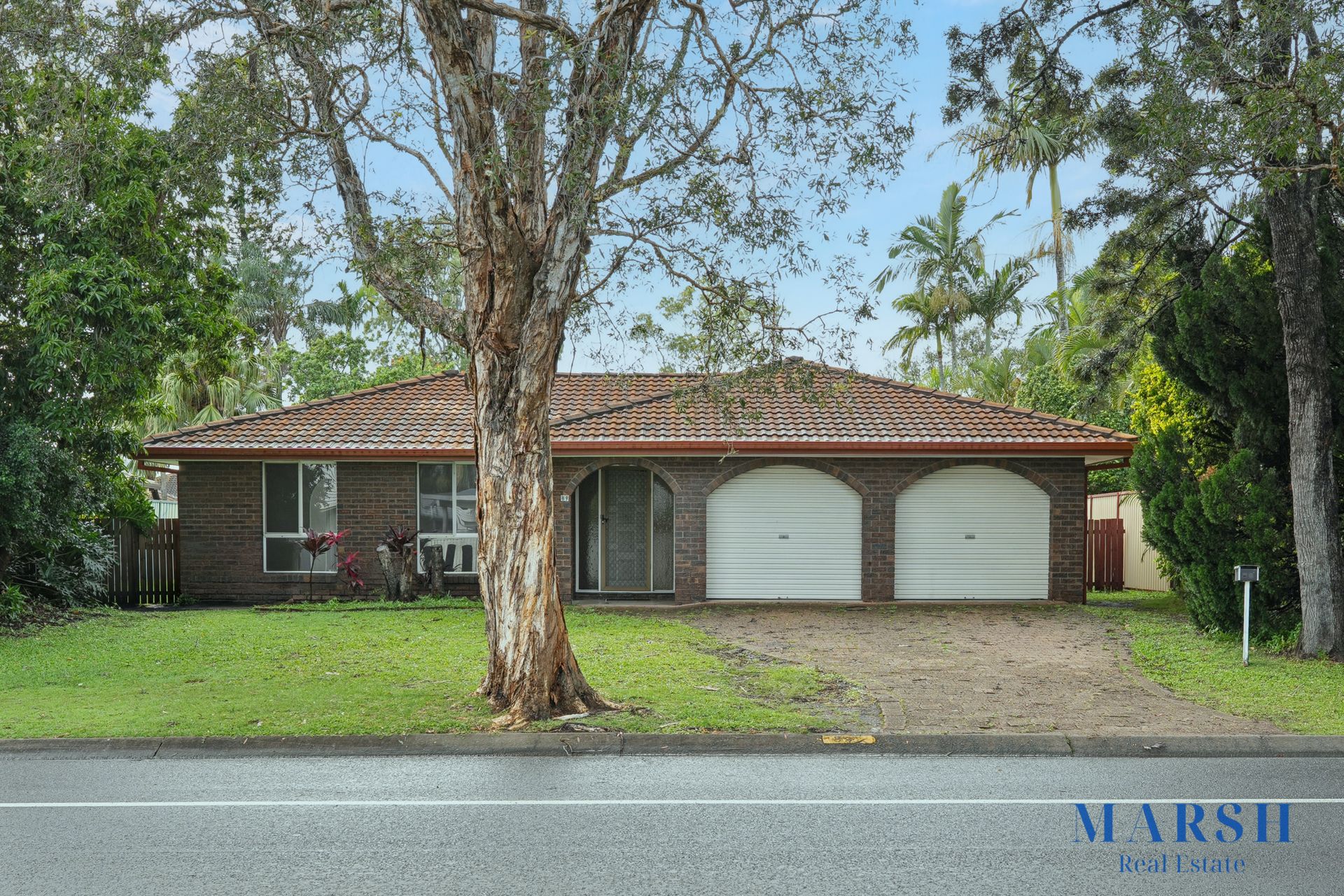 89 Barrier Reef Dr, MERMAID WATERS QLD 4218