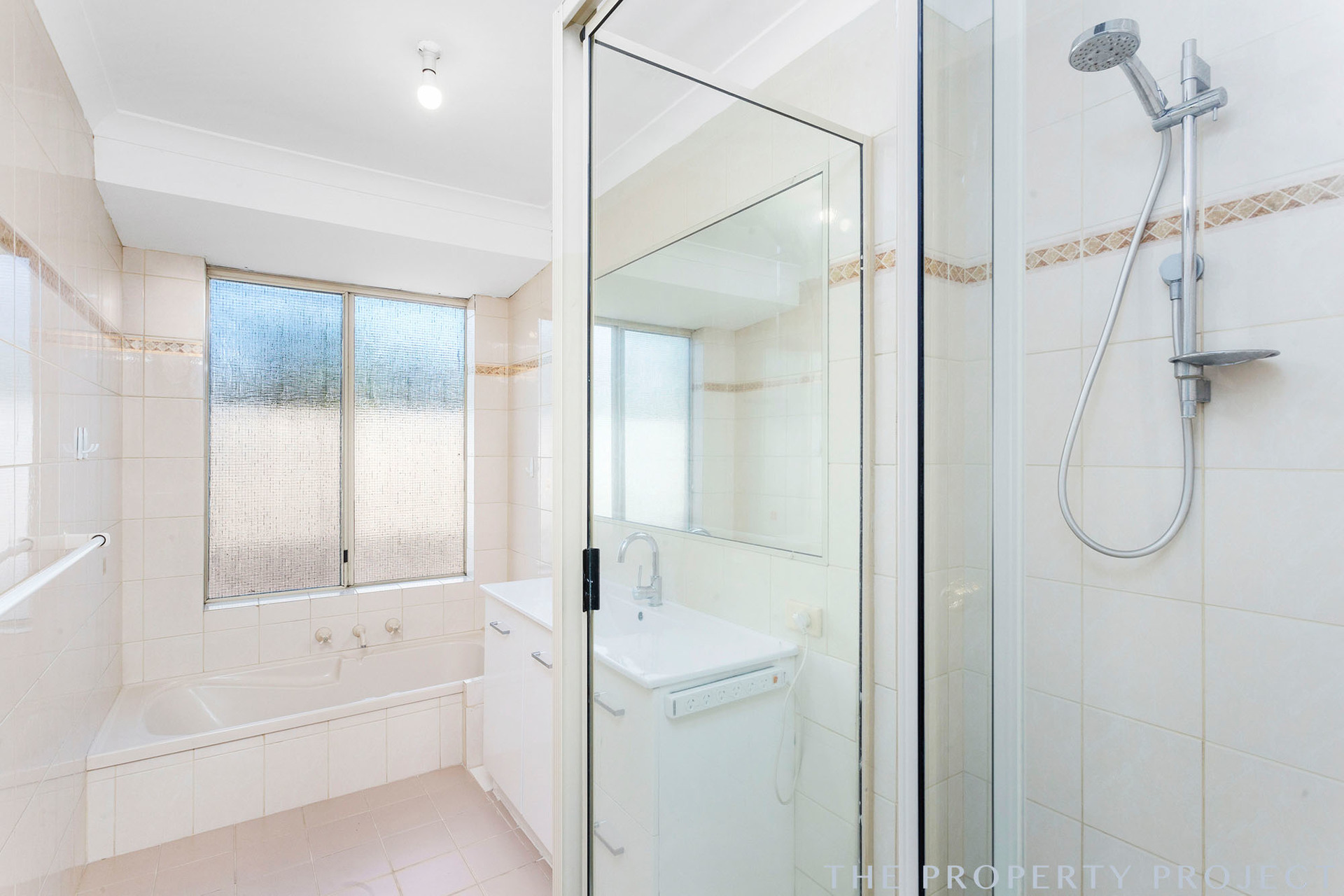 16B Springham Court Merriwa WA 6030