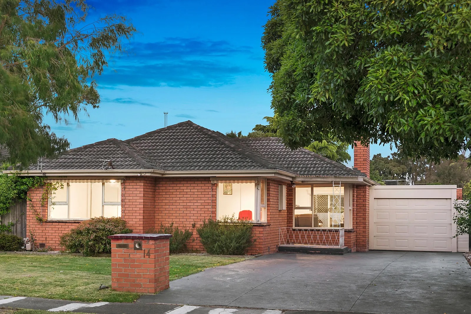 14 Hilton Street, MOUNT WAVERLEY VIC 3149