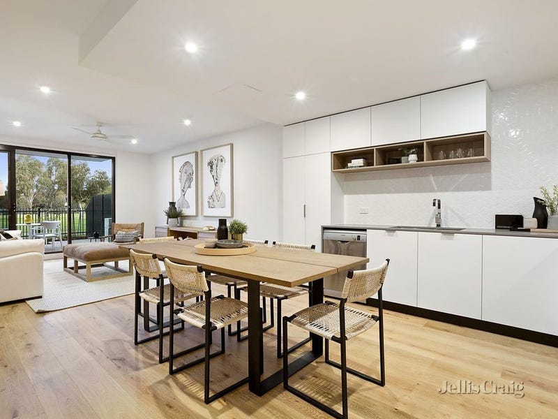 30 Zenith Rise, BUNDOORA VIC 3083