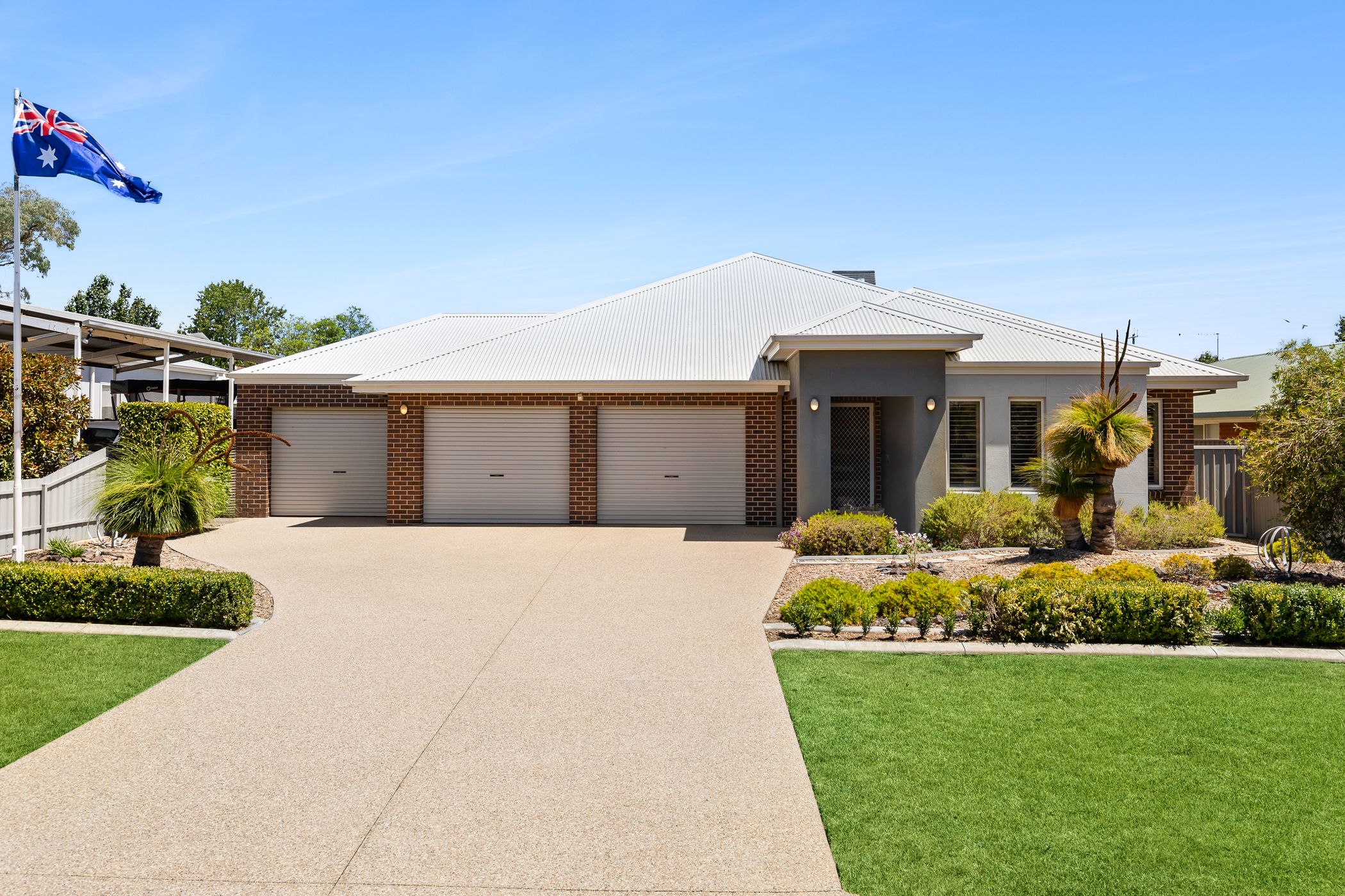 35 Douglas Street, RUTHERGLEN VIC 3685