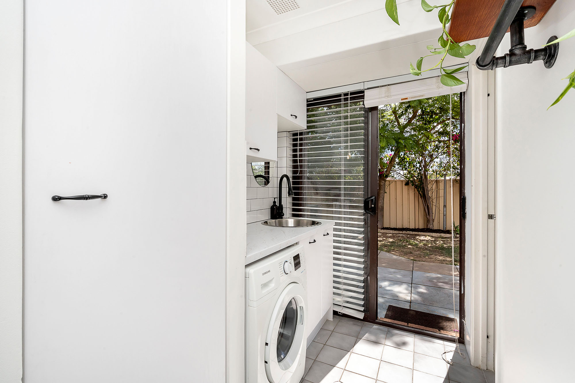 7 Adelaide Circle Craigie WA 6025