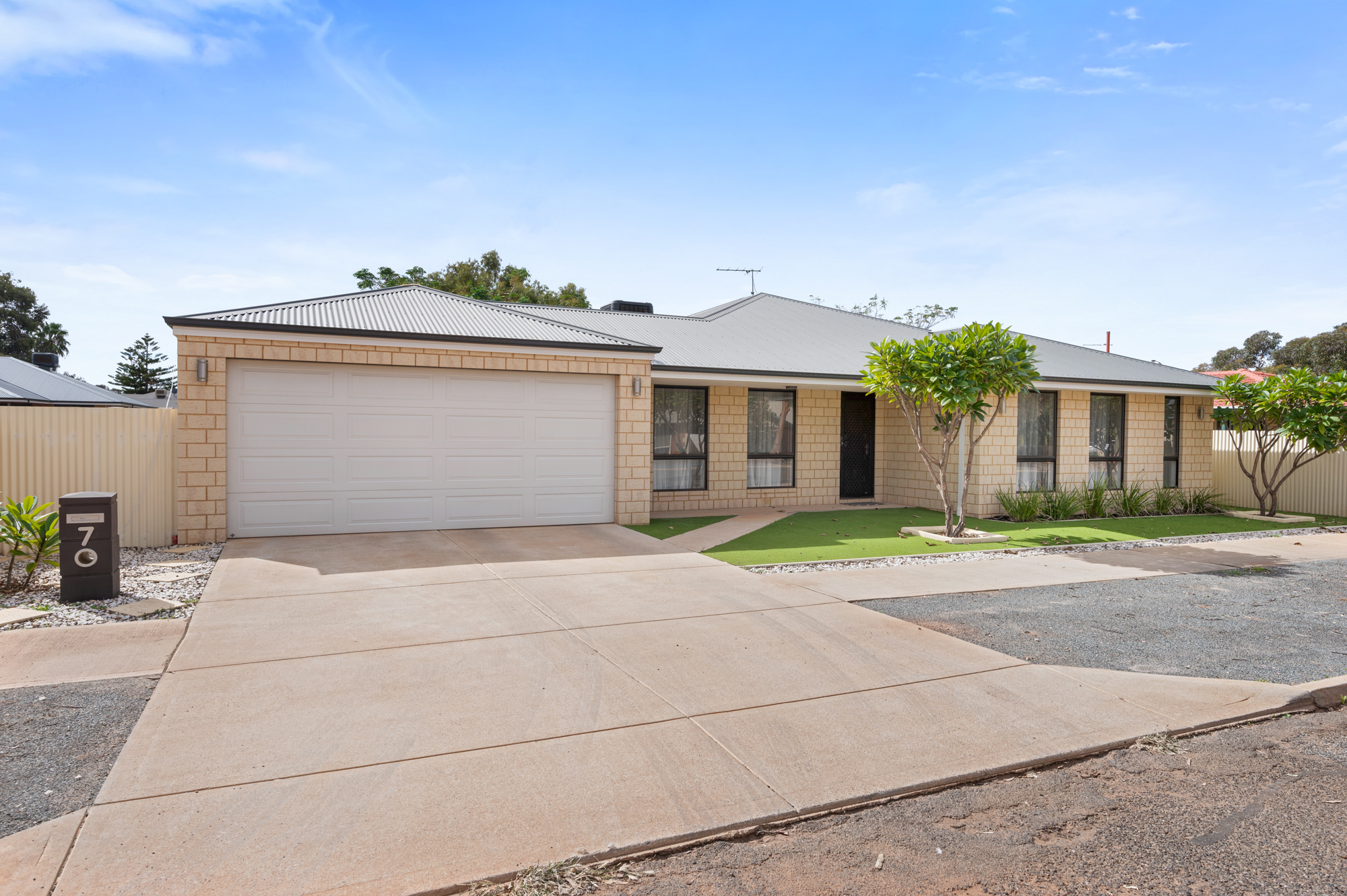 7 Woodman Street, WEST LAMINGTON WA 6430