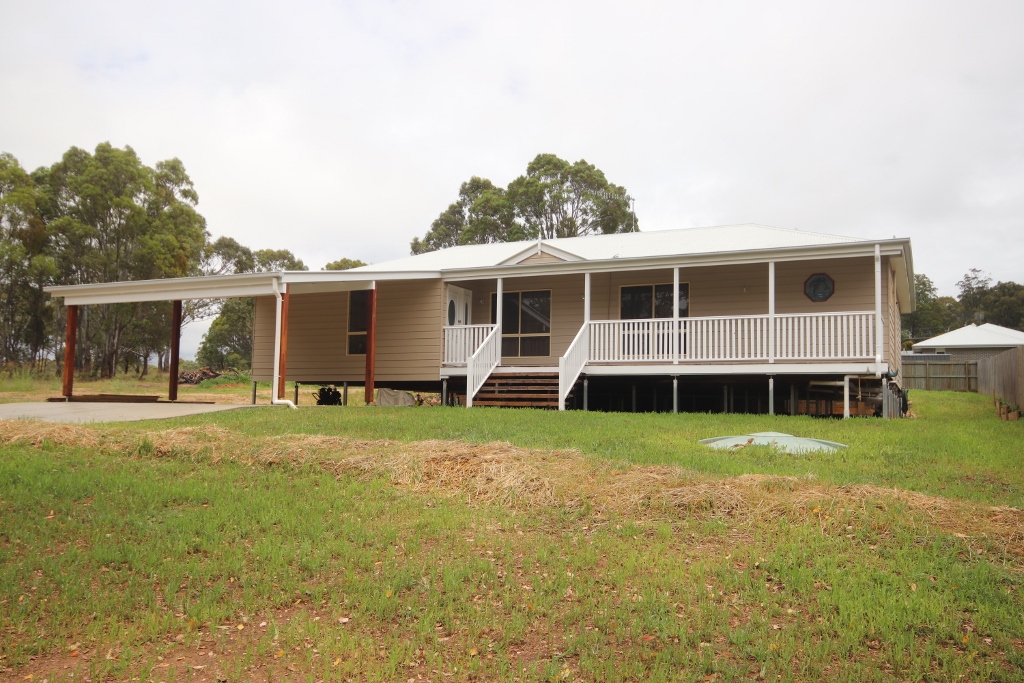 7 Aphrah Street, CROWS NEST QLD 4355