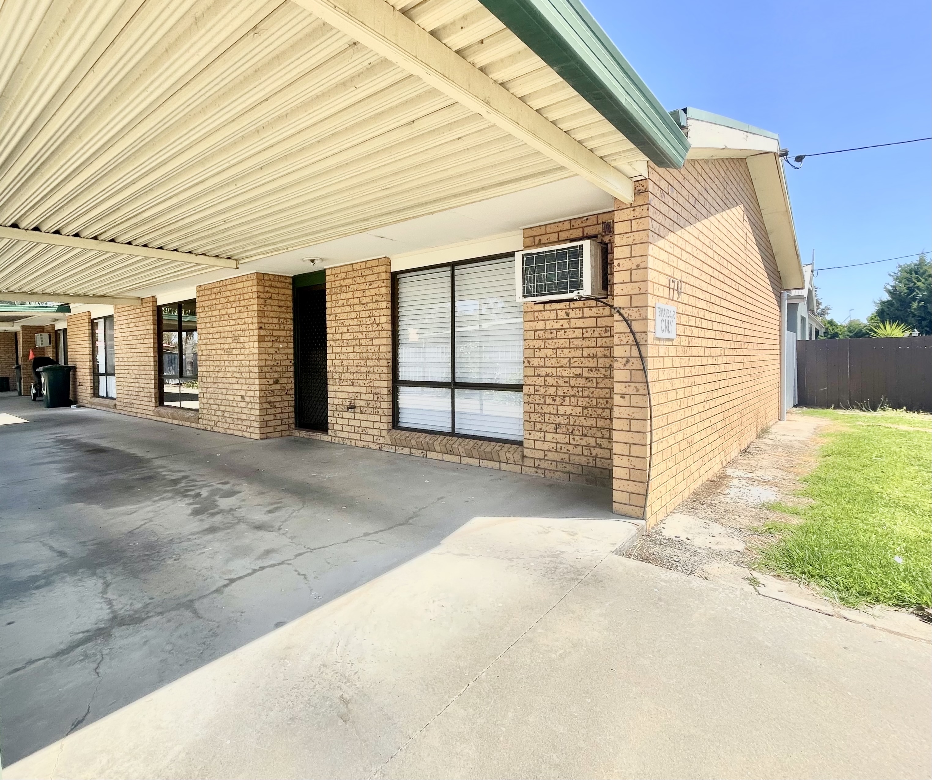 1 / 179 FAULKNER STREET, DENILIQUIN NSW 2710