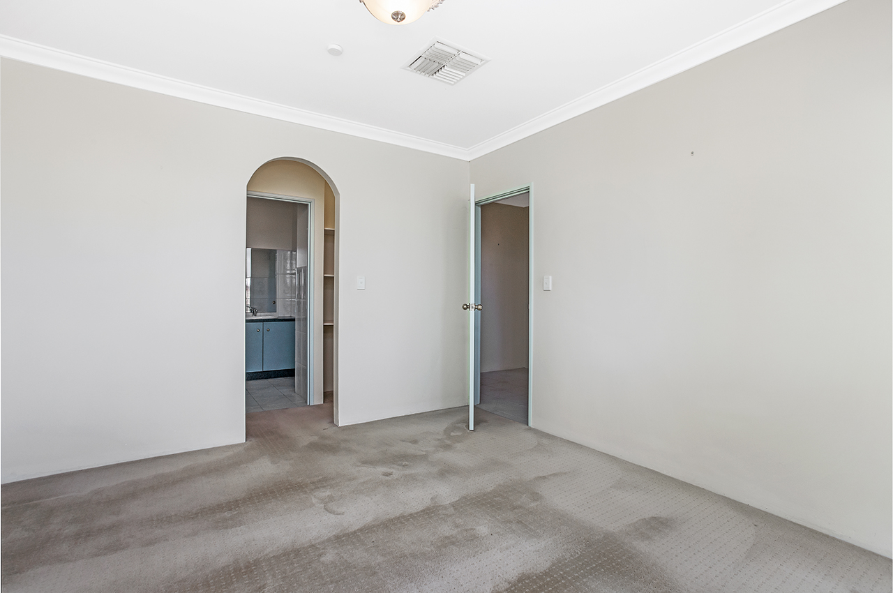 34 Yosemite Loop Ballajura WA 6066