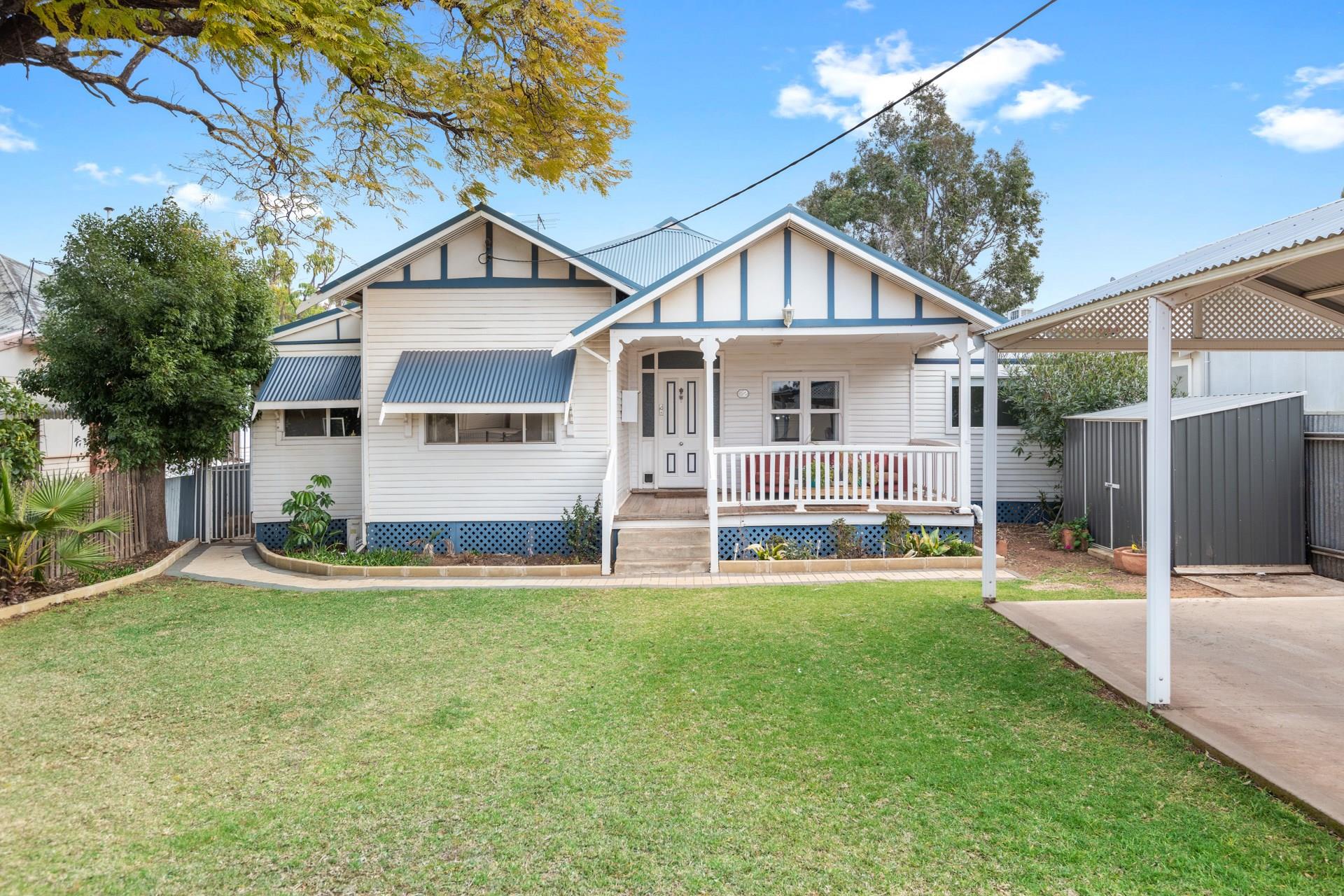 22 Hare Street, LAMINGTON WA 6430