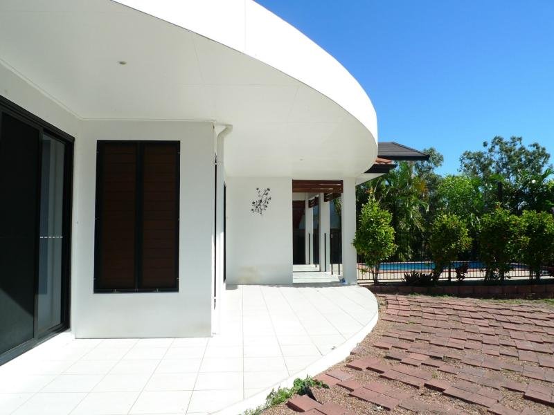 1 Teak Place, DOUGLAS QLD 4814