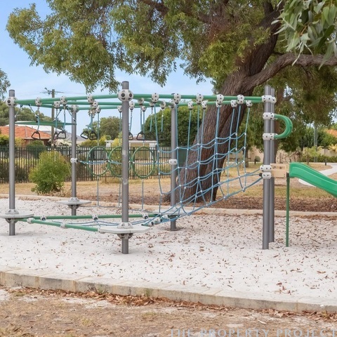 4 17 Sussex St Nollamara WA 6061