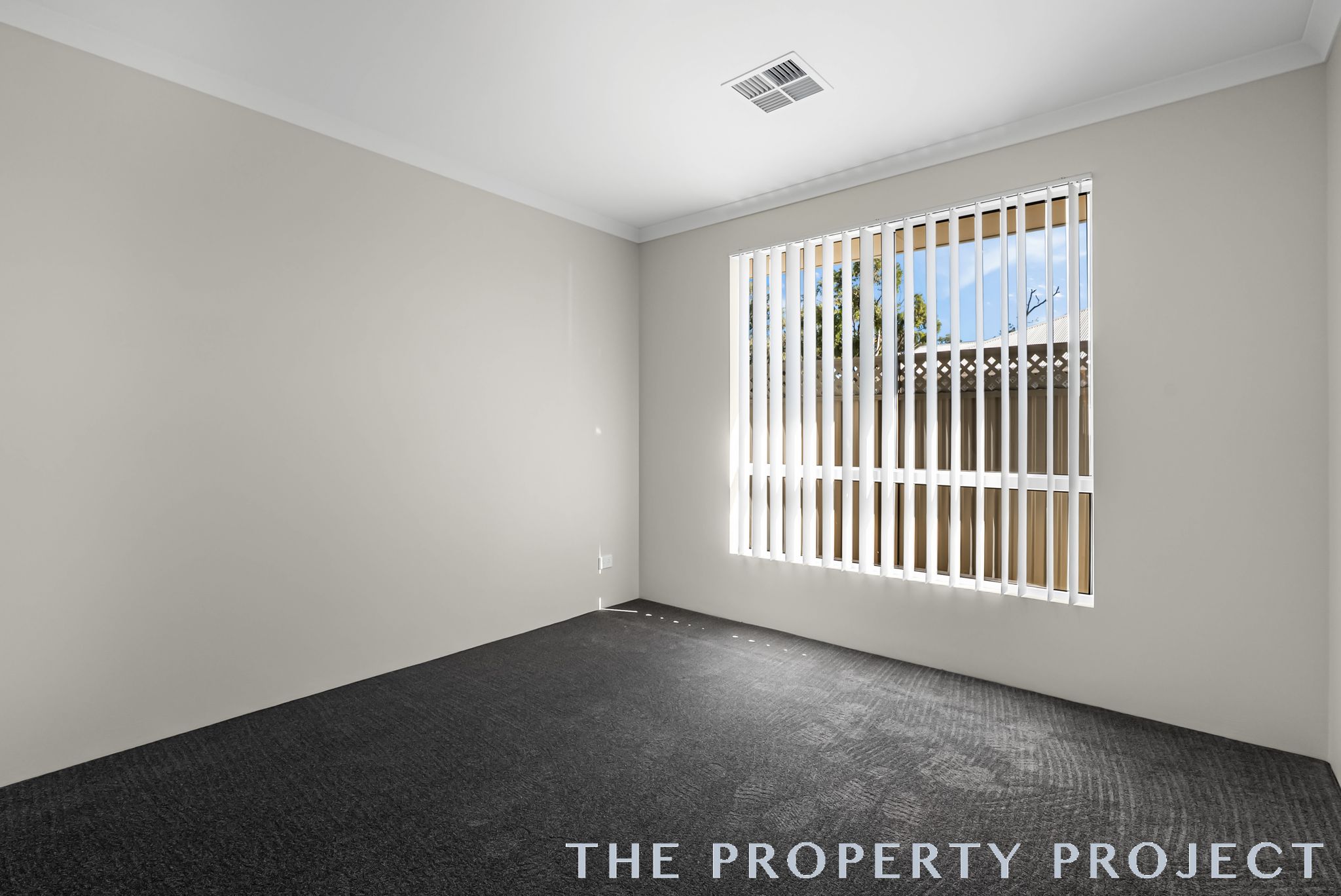 82 Ebrington Rd Wellard WA 6170
