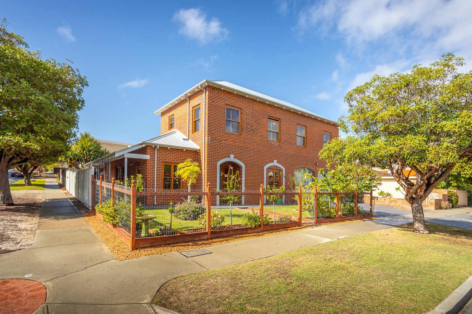 24 Leonora St Como WA 6152