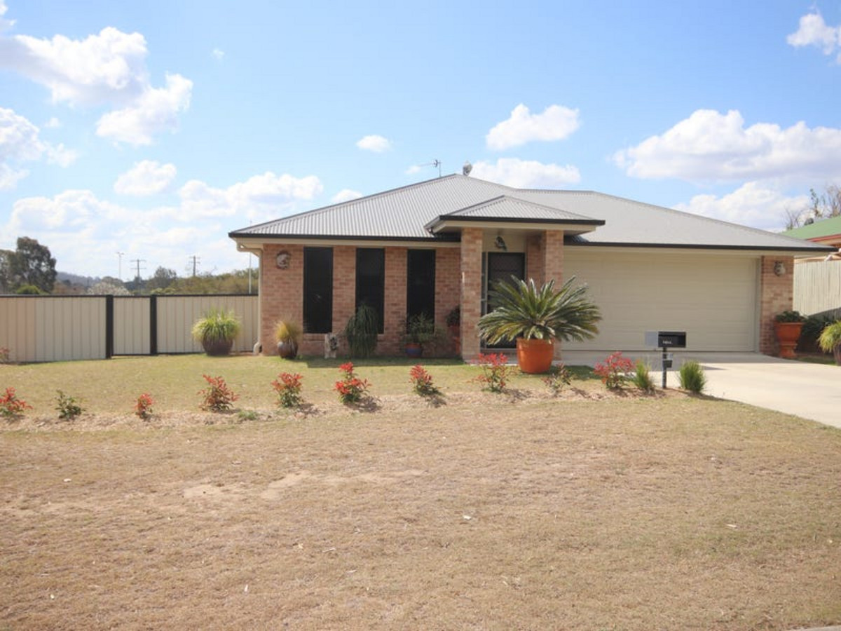 18 Lee Court, CROWS NEST QLD 4355