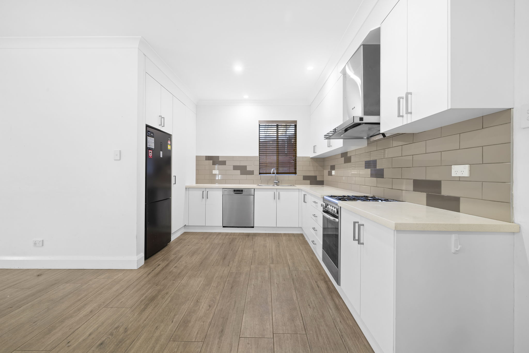 22 Oak Street, Ashfield Leased by The Gallery Real Estate - image 3