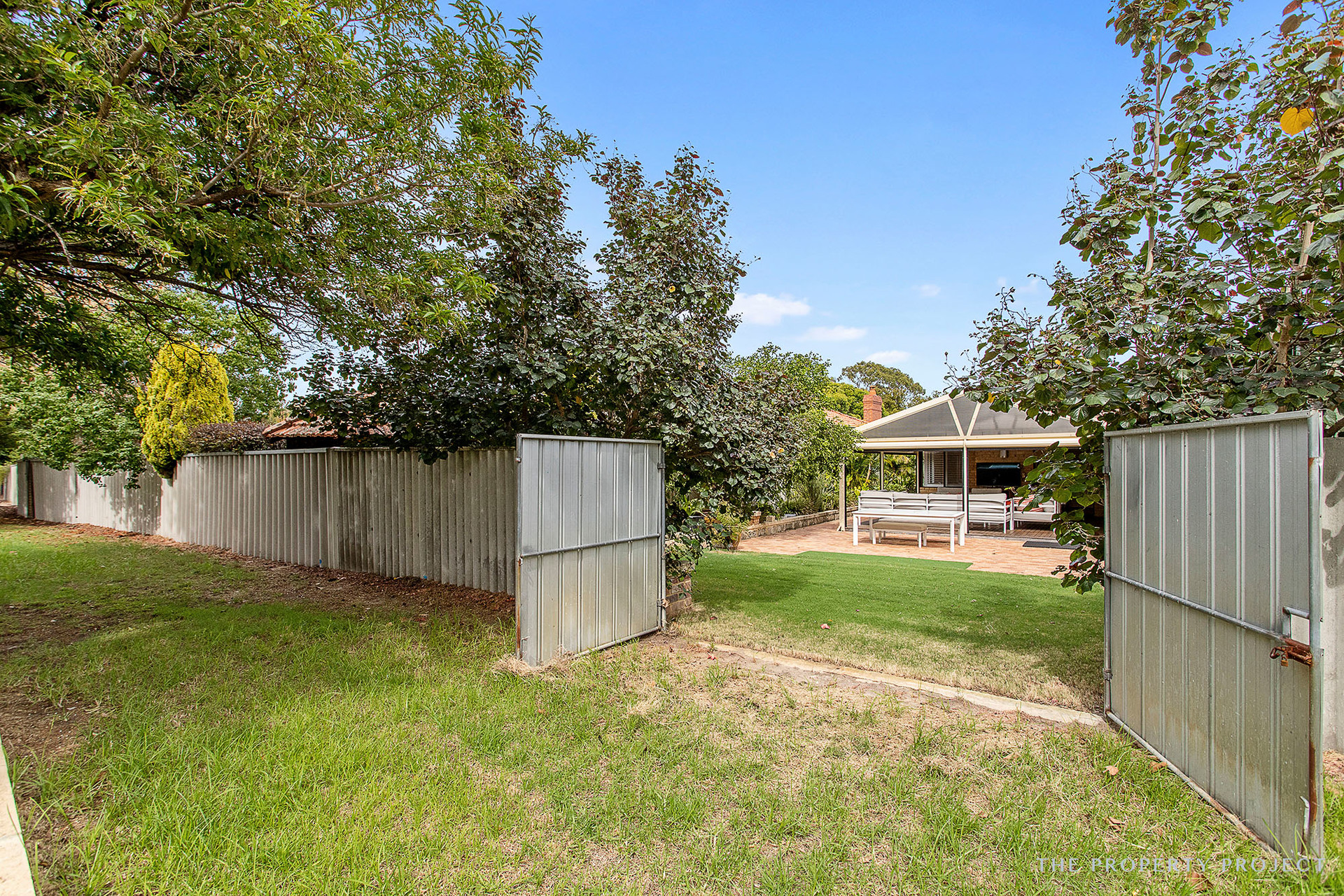 60 Inverness Crescent Menora WA 6050