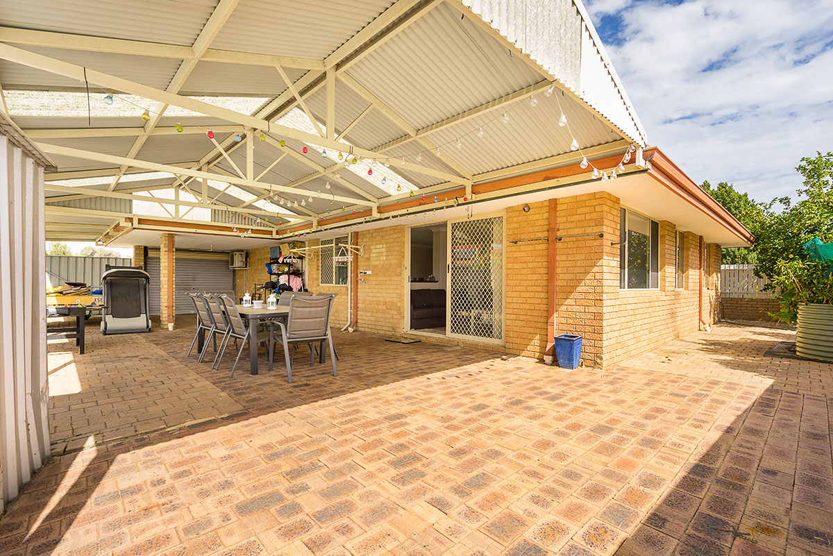 3 Mimosa Court Marangaroo WA 6064