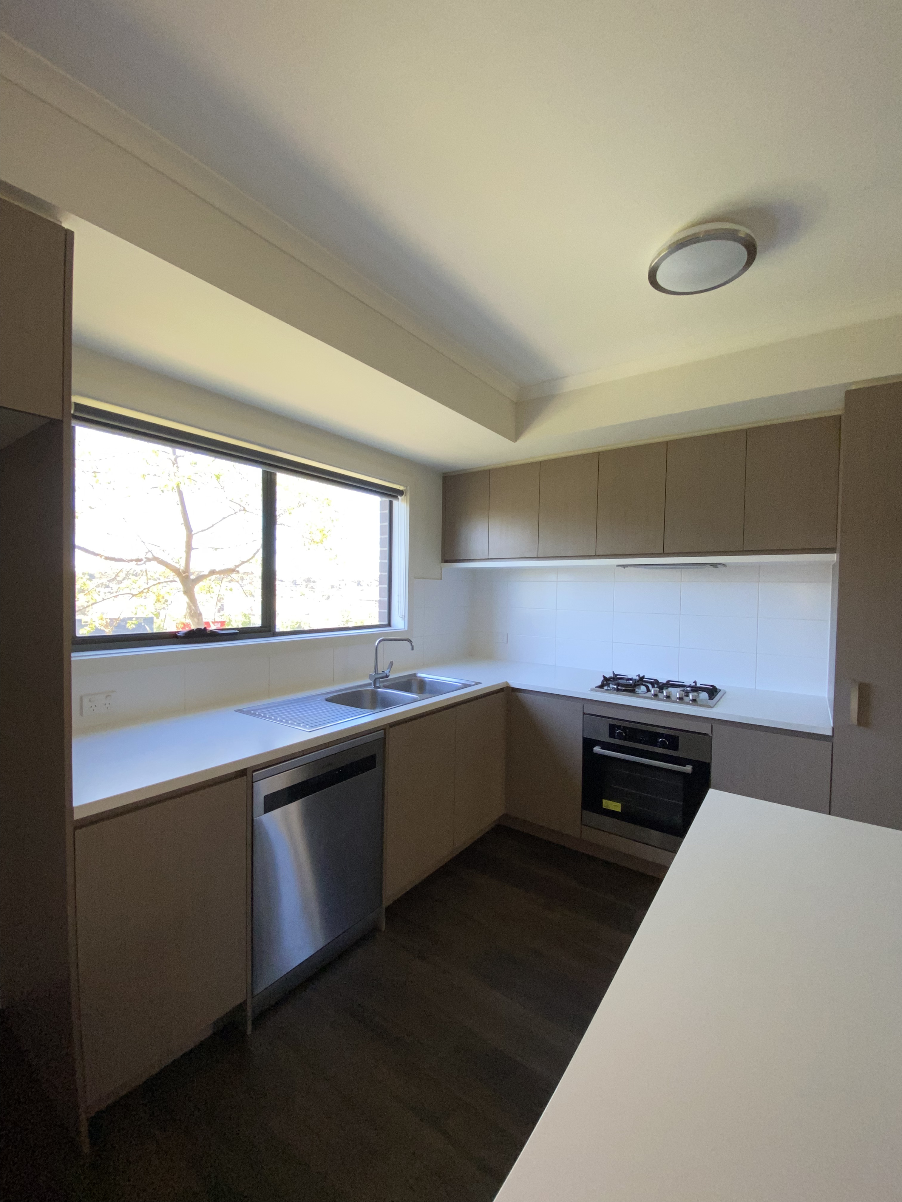 29 Erinbank Crescent, WESTMEADOWS VIC 3049