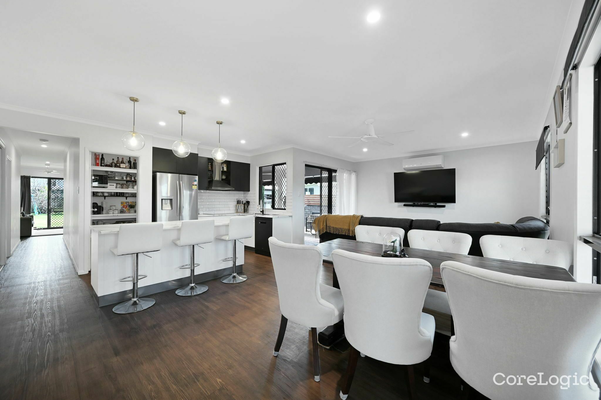 285 Stuart Dr, WULGURU QLD 4811